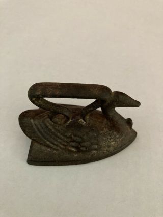 Antique Miniature Swan Sad Iron 2.  5” Cast Iron Salesman Sample Toy