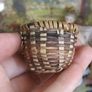 Vtg Dollhouse Wicker Basket Miniature Handmade Antique? Artisan Food Knitting