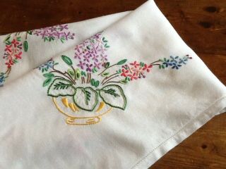 Vintage Antique White Table Cloth Embroidered With Daisies / Flowers