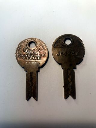 Two (2) Old Antique Vintage Mills Novelty Co.  Chicago Slot Machine Brass Keys 2