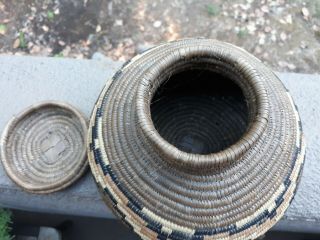 Antique African Native Hand Woven Coiled Lidded Basket Uganda? 2