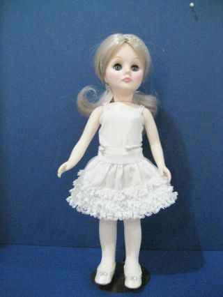 Vintage 1978 Effanbee Doll Lnc In Dress