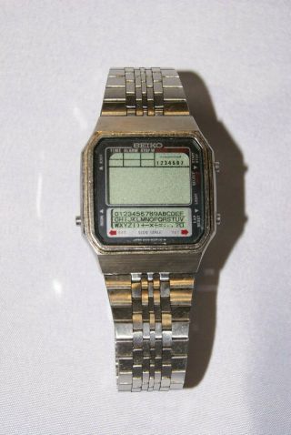 Vintage Rare Seiko D409 - 5020 Quartz Digital Watch 34x40mm