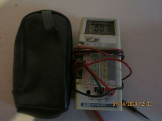 Fluke 8024a Multimeter With Probes,  Case,  And