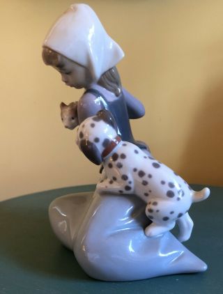 Lladro Rare Figurine “Cat Nap” Girl With Cat And Dog 5032 1979. 2