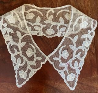 Lovely Antique Net Lace Collar W Pointed Ends,  Applique On Netting,  Cream Color