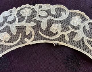 lovely antique net lace collar w pointed ends,  applique on netting,  cream color 2