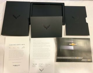 Rare Gm C7 Stingray Owners Gift Black Box Welcome Kit Book 2014 Corvette Story