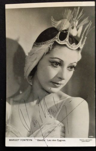 Signed By Margot Fonteyn.  Rare Vintage 1944 Photograph.  Sadler 