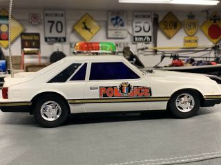 Vintage Rare Chuan - Shin Battery Operated Police Car Fox Body Mustang - Four Eyes
