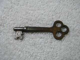 Antique Yale And Towne Mfg Co.  Skeleton Key,  Solid Steel 2 9/16ths Take A Look