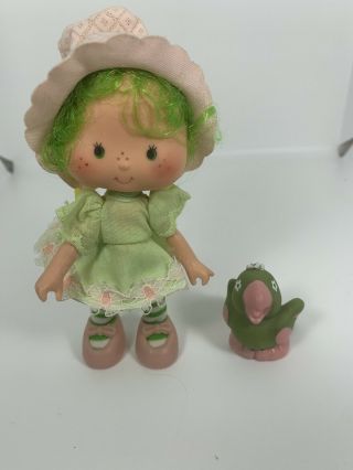 Vintage 1979 Strawberry Shortcake Doll Lime Chiffon Parrot Parfait Attached Hat