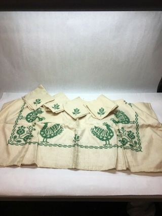 1 Vtg Handmade Cross Stitch Embroidered Card Table Cloth Green Rooste 4 Napkins