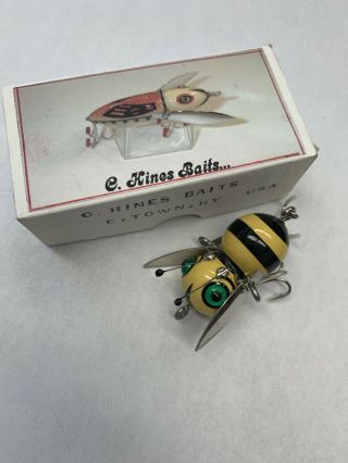 Rare C Hines Crawler Bee 256 Lure Box Signed By Charles Hines
