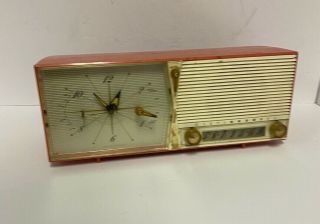 Rare Vintage Westinghouse Clock Radio H645t6 Coral