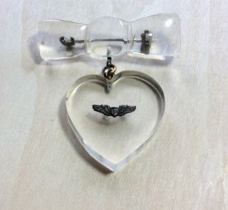 Rare Vintage Lucite Wwii Pilot Wings Sweetheart Dangle Pin