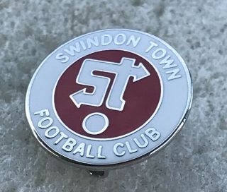 Swindon Town Supporter Enamel Badge Very Rare - Smart 1970’s Crest Design