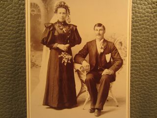 Victorian Antique Cabinet Card Wedding Photo Of A Couple,  Husband And Wife