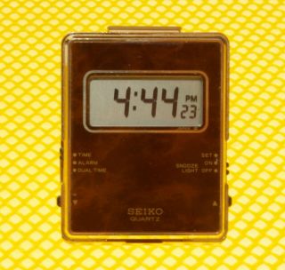 Vintage Seiko " Qek202b " Digital Lcd Folding Travel Alarm Clock Made In Japan