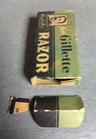 Vintage And Very GILLETTE SHAVING RAZOR With Rare Box 3