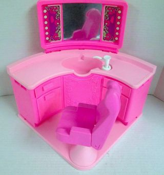 VINTAGE 1983 Barbie Beauty Salon Set Model 4839 2