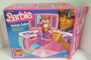 VINTAGE 1983 Barbie Beauty Salon Set Model 4839 3