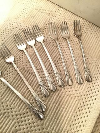 Vintage Silver Plate Rogers Fork 8 Silverplate Forks Avalon 1940 Wm.  Rogers