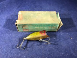 I1 - 8 Heddon Lures - Vintage Tiny Lucky 13 Lure In A Box