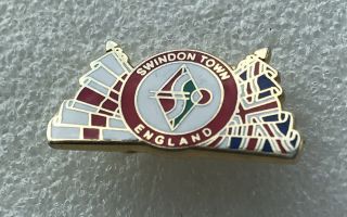 Swindon Town Supporter Enamel Badge Very Rare - Smart 1990’s Crest Design
