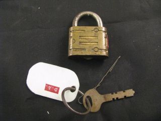 Vintage Antique Brass Padlock W/ Key Made In Usa - Collectible Lock