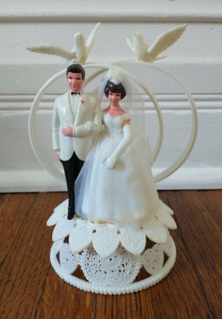 Vintage Wilton Plastic Bride Groom Cake Topper White Rings & Doves Veil Brunette