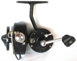 Vintage 1954 Garcia Mitchell C.  A.  P.  Version 2 Spinning Reel Made In France Vgc