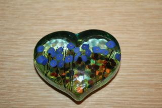 Robert Held Art Glass 2.  5 " Heart Paperweight Rare Blue Poppies Signed Canada