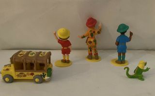 RARE Magic School Bus Ms.  Frizzle,  Phoebe,  Tim & Liz Character Toys DESERT 2