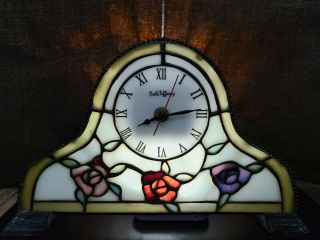 Dale Tiffany Stained Glass Floral Decorative Desk Clock Lamp Rare Vintage Art