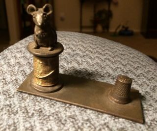 Rare Bronze Heirloom Editions Redl Wein Mouse With Thread & Thimble
