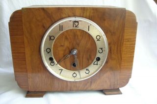 Antique / Vintage 8 Day Chiming Mantle Clock For Repair.
