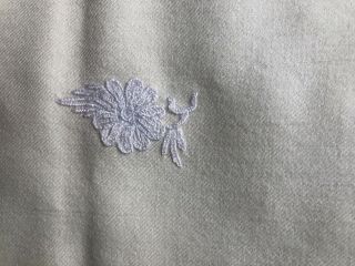 Vintage Crewel Work Embroidered Hanging Throw Cream Fine Wool Linen