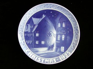 1925 Royal Copenhagen Christmas Plate (rare English Version) -