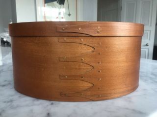 Shaker Style Large 12 " 5 Finger Oval Box In Cherry Bent Wood With Copper Nails