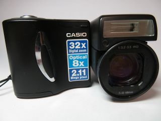 Casio QV - 2900UX Twist 2.  11MP 8x Optical RARE Collector ' s Digital Camera 2