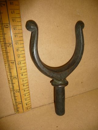 1 Antique Brass or Bronze Rowlock / Oarlock.  One only.  Good solid old Rowlock 3