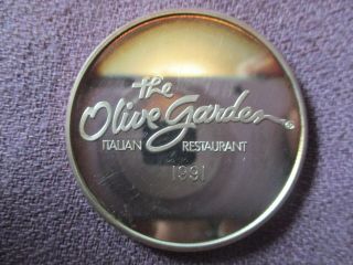 Olive Garden Ultra Rare Commercial 1 Troy Oz.  999 Fine Silver Round 1991