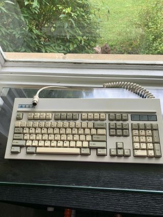 Rare Vintage Keyboard.  Made By Aesp.  Compatible With Ibm At And Xt Computer.