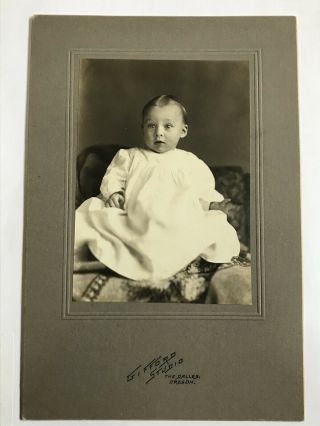 Antique The Dalles Oregon Surprised Baby In White Dress Cabinet Photo Card