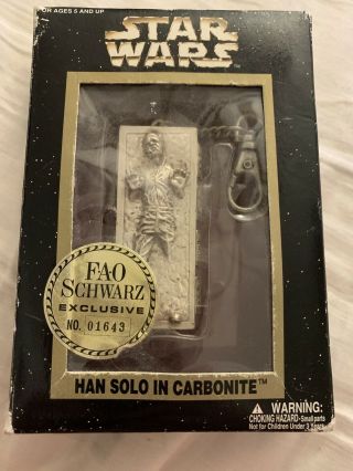 Star Wars Fao Schwarz Exclusive Han Solo In Carbonite Rare Keychain