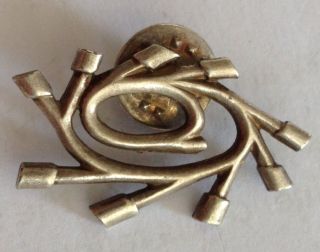 Silver Style Pipe Trumpet Music Pin Badge Rare Collectable (h9)