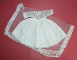 Vintage Cosmopolitan Ginger Embroidered Wedding Dress And Veil