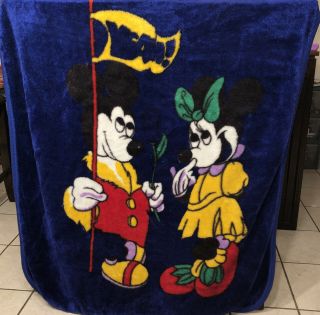Vguc - Vintage - Rare - Import 55” X 36” Mickey And Minnie Throw Fleece Blanket