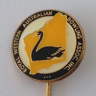 Royal Western Australian Bowling Club Pin Badge Black Swan Lawn Bowls Rare (l11)
